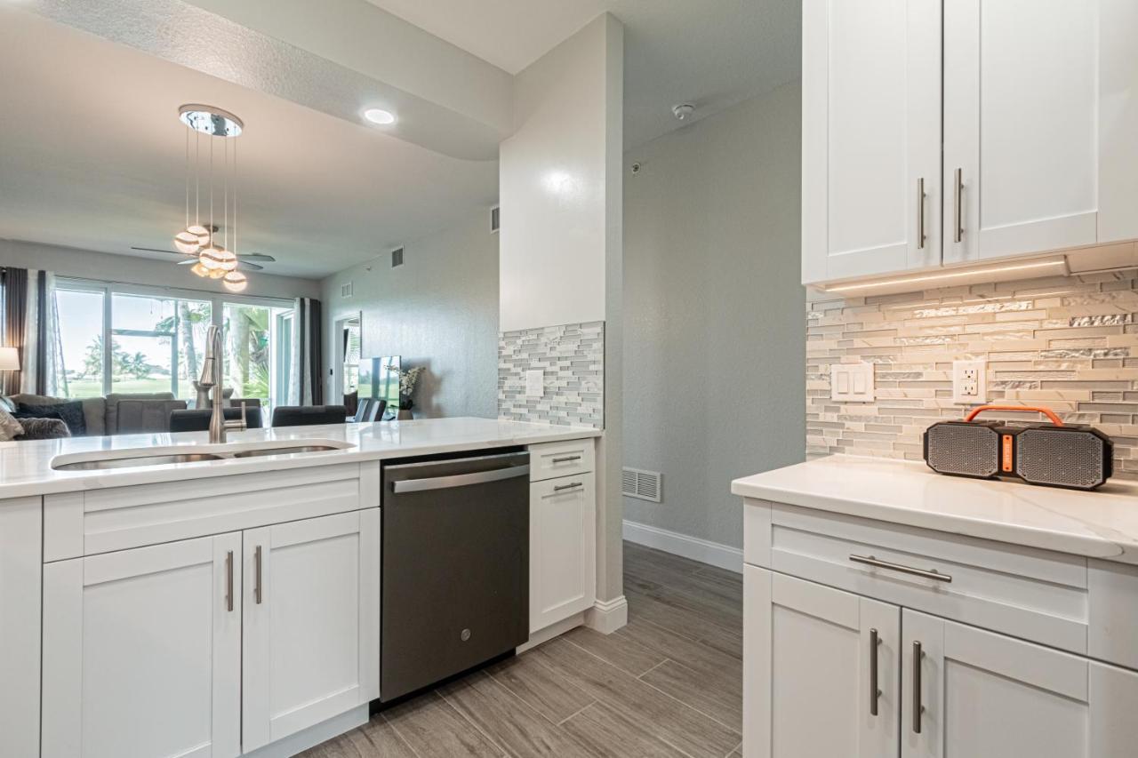 Greenlinks At Lely Luxury White Orchid Fully Renovated Modern 1St Floor 3Bdr Golf Resort Villa North North Naples Esterno foto